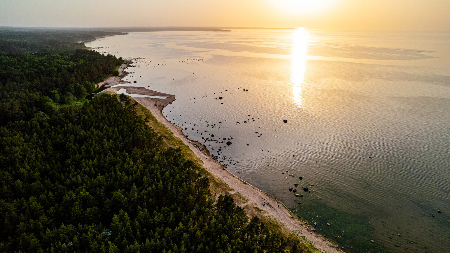 Mustoja-Strand im Nationalpark Lahemaa, Estland