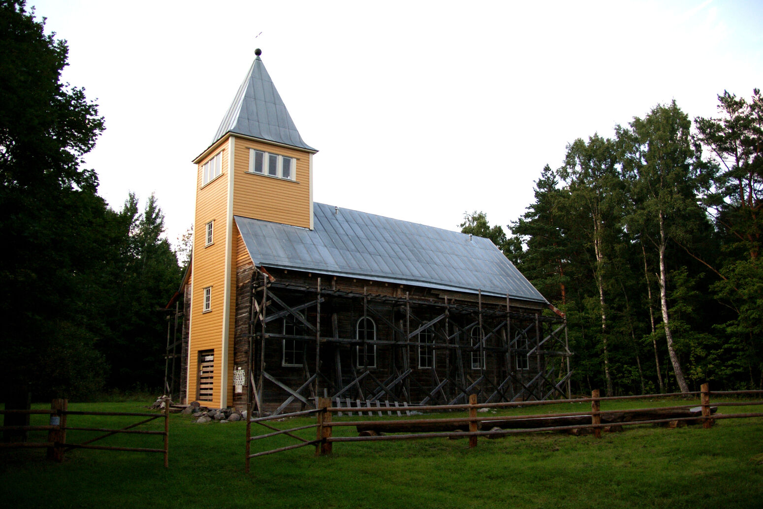 Mare Baltikum Reisen, Christine Salten, Andres Vainumäe, Individualreisen, Gruppenreisen, PKW-Rundreisen, Fahrradtouren, Naturbeobachtung, Vogelbeobachtung, Wanderreisen, Baltikum, Estland, Lettland, Litauen, Polen, Skandinavien, Schweden, Stockholm, Russland, St. Petersburg, Tallinn, Winterreisen, Finnland, Riga, Helsinki, Vilnius, Stockholm, Städtereise, Ostseekurzreisen, Norwegen, Hurtigruten, Oslo, Bergen, Ostseeurlaub, Kurische Nehrung, Memel, Klaipeda, Aktivreisen, Spezialveranstalter, Baltikum, Kaliningrader Gebiet, Königsberg, Strandurlaub, Ostseefähren, Kreuzfahrten Ostsee, Mare Baltikum, Tagesausflüge, Moorwanderung, Lappland, Skigebiet Ylläs, Flughafen Kittilä