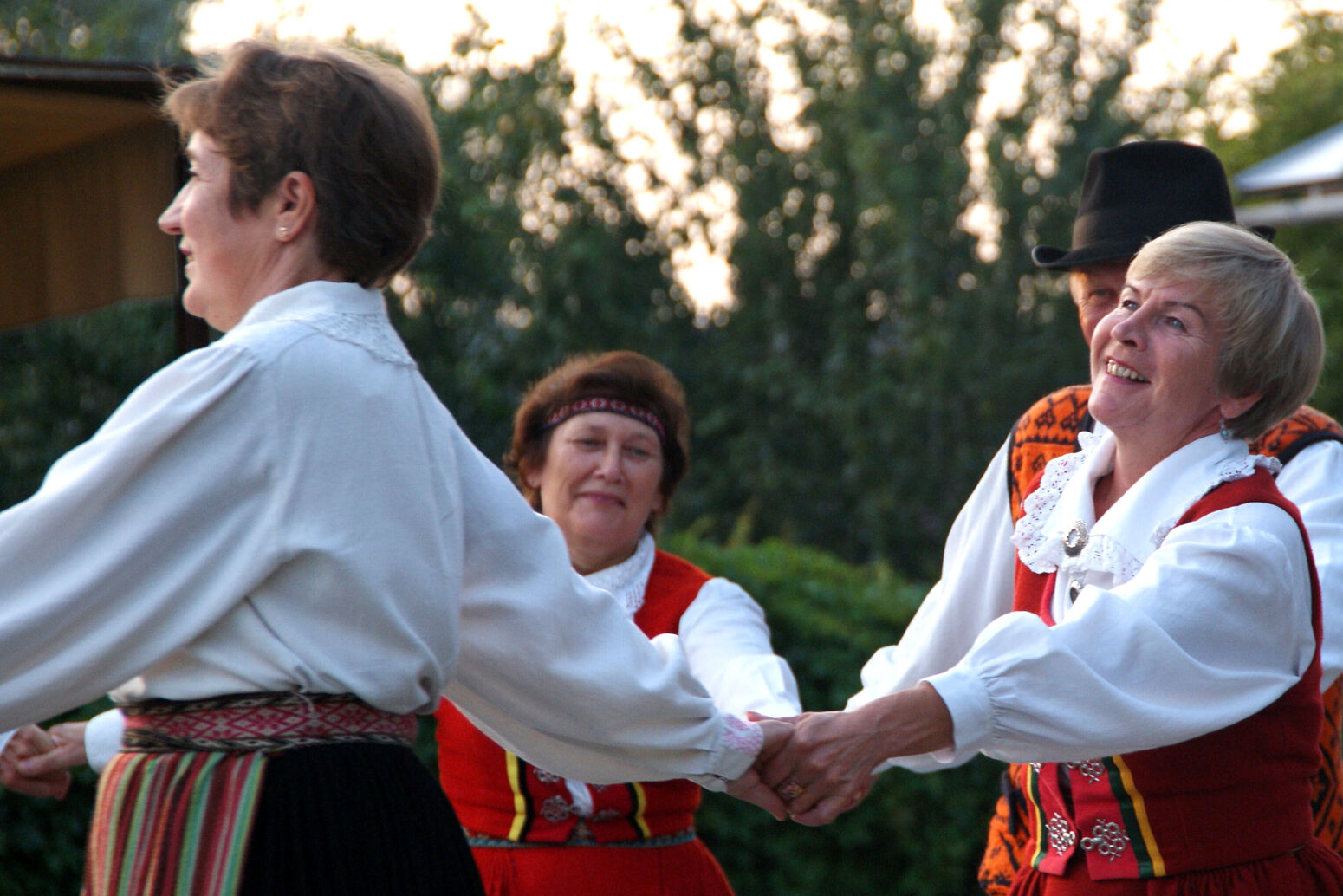 are Baltikum Reisen, Christine Salten, Andres Vainumäe, Individualreisen, Gruppenreisen, PKW-Rundreisen, Fahrradtouren, Naturbeobachtung, Vogelbeobachtung, Wanderreisen, Baltikum, Estland, Lettland, Litauen, Polen, Skandinavien, Schweden, Stockholm, Russland, St. Petersburg, Tallinn, Winterreisen, Finnland, Riga, Helsinki, Vilnius, Stockholm, Städtereise, Ostseekurzreisen, Norwegen, Hurtigruten, Oslo, Bergen, Ostseeurlaub, Kurische Nehrung, Memel, Klaipeda, Aktivreisen, Spezialveranstalter, Baltikum, Kaliningrader Gebiet, Königsberg, Strandurlaub, Ostseefähren, Kreuzfahrten Ostsee, Mare Baltikum, Tagesausflüge, Moorwanderung, Lappland, Skigebiet Ylläs, Flughafen Kittilä