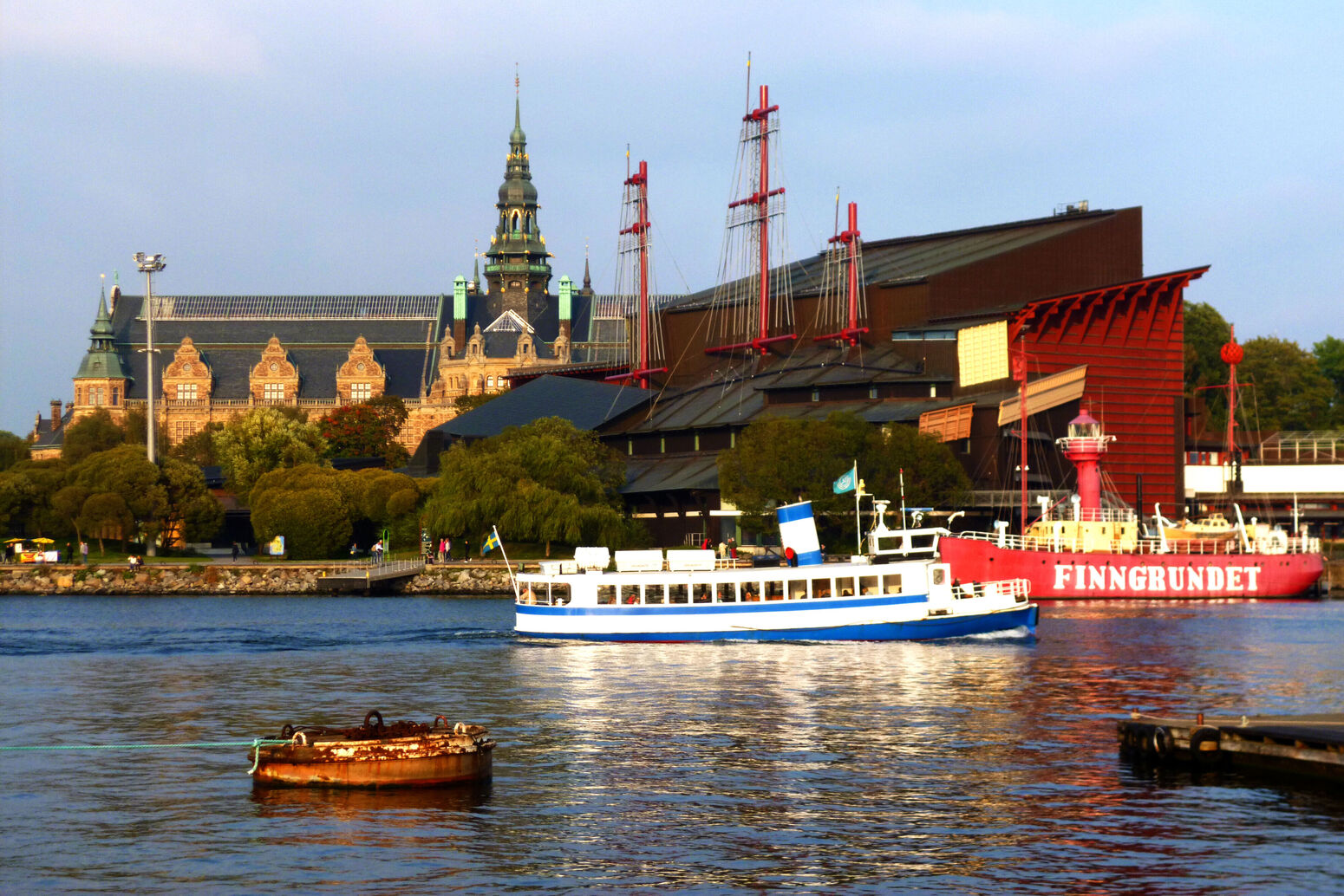 Mare Baltikum Reisen, Christine Salten, Andres Vainumäe, Individualreisen, Gruppenreisen, PKW-Rundreisen, Fahrradtouren, Naturbeobachtung, Vogelbeobachtung, Wanderreisen, Baltikum, Estland, Lettland, Litauen, Polen, Skandinavien, Schweden, Stockholm, Russland, St. Petersburg, Tallinn, Winterreisen, Finnland, Riga, Helsinki, Vilnius, Stockholm, Städtereise, Ostseekurzreisen, Norwegen, Hurtigruten, Oslo, Bergen, Ostseeurlaub, Kurische Nehrung, Memel, Klaipeda, Aktivreisen, Spezialveranstalter, Baltikum, Kaliningrader Gebiet, Königsberg, Strandurlaub, Ostseefähren, Kreuzfahrten Ostsee, Mare Baltikum, Tagesausflüge, Moorwanderung, Lappland, Skigebiet Ylläs, Flughafen Kittilä