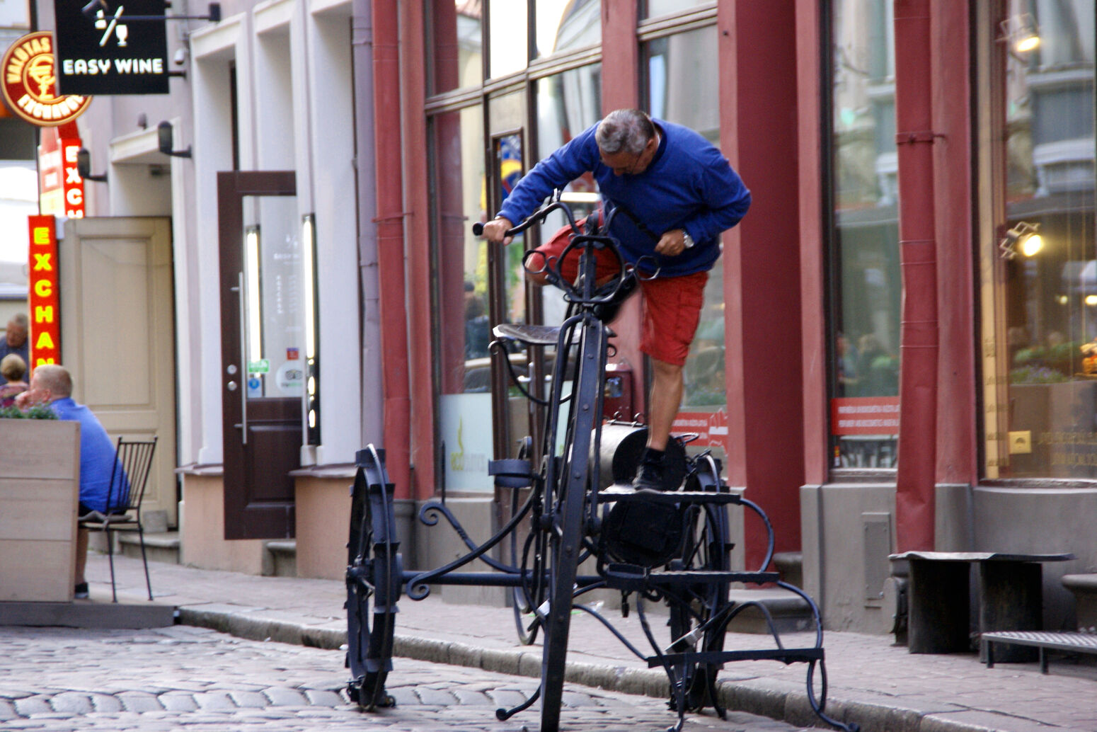Testfahrt in Riga mit einem Dreirad Mare Baltikum Reisen
