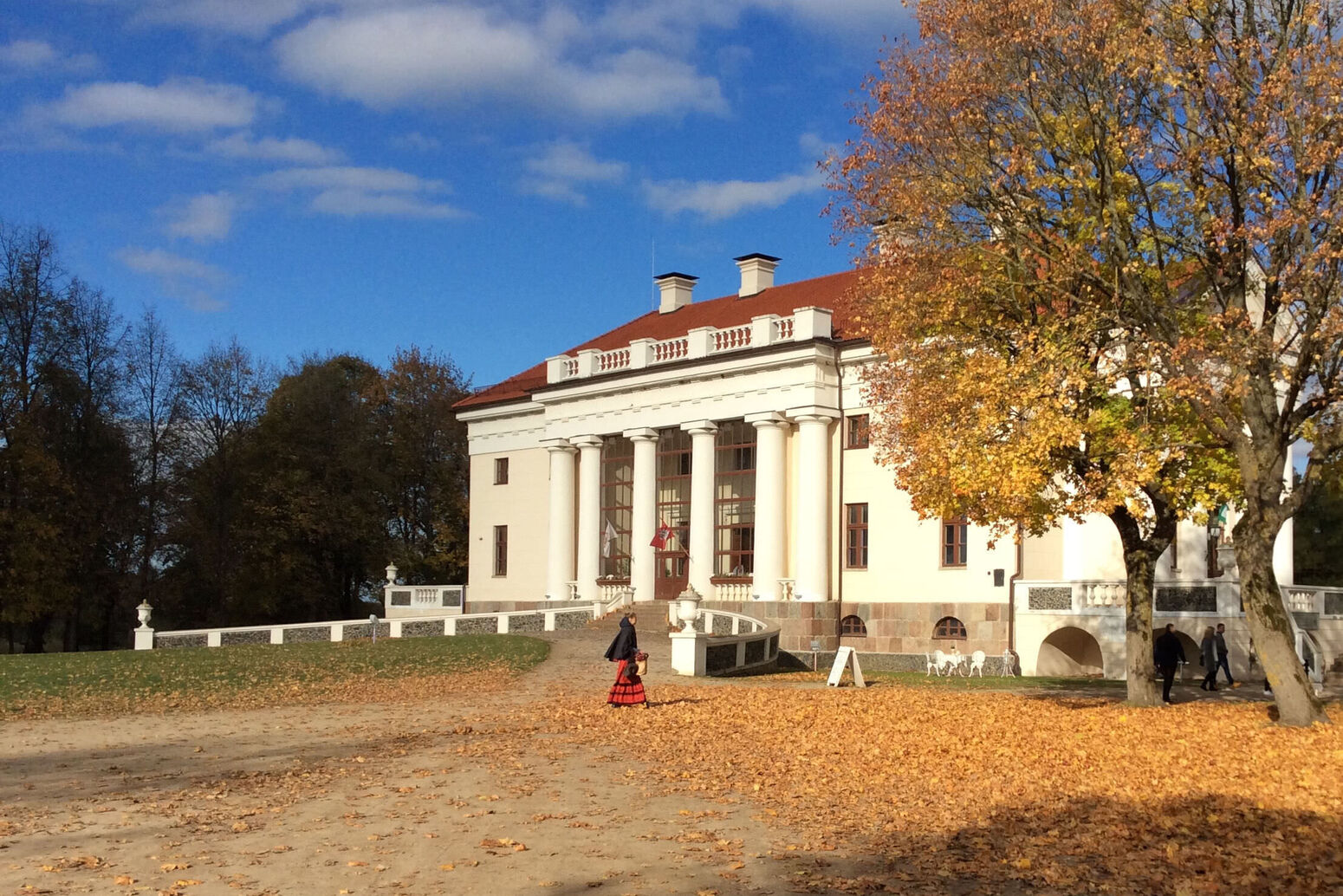 Mare Baltikum Reisen, Christine Salten, Andres Vainumäe, Individualreisen, Gruppenreisen, PKW-Rundreisen, Fahrradtouren, Naturbeobachtung, Vogelbeobachtung, Wanderreisen, Baltikum, Estland, Lettland, Litauen, Polen, Skandinavien, Schweden, Stockholm, Russland, St. Petersburg, Tallinn, Winterreisen, Finnland, Riga, Helsinki, Vilnius, Stockholm, Städtereise, Ostseekurzreisen, Norwegen, Hurtigruten, Oslo, Bergen, Ostseeurlaub, Kurische Nehrung, Memel, Klaipeda, Aktivreisen, Spezialveranstalter, Baltikum, Kaliningrader Gebiet, Königsberg, Strandurlaub, Ostseefähren, Kreuzfahrten Ostsee, Mare Baltikum, Tagesausflüge, Moorwanderung, Lappland, Skigebiet Ylläs, Flughafen Kittilä