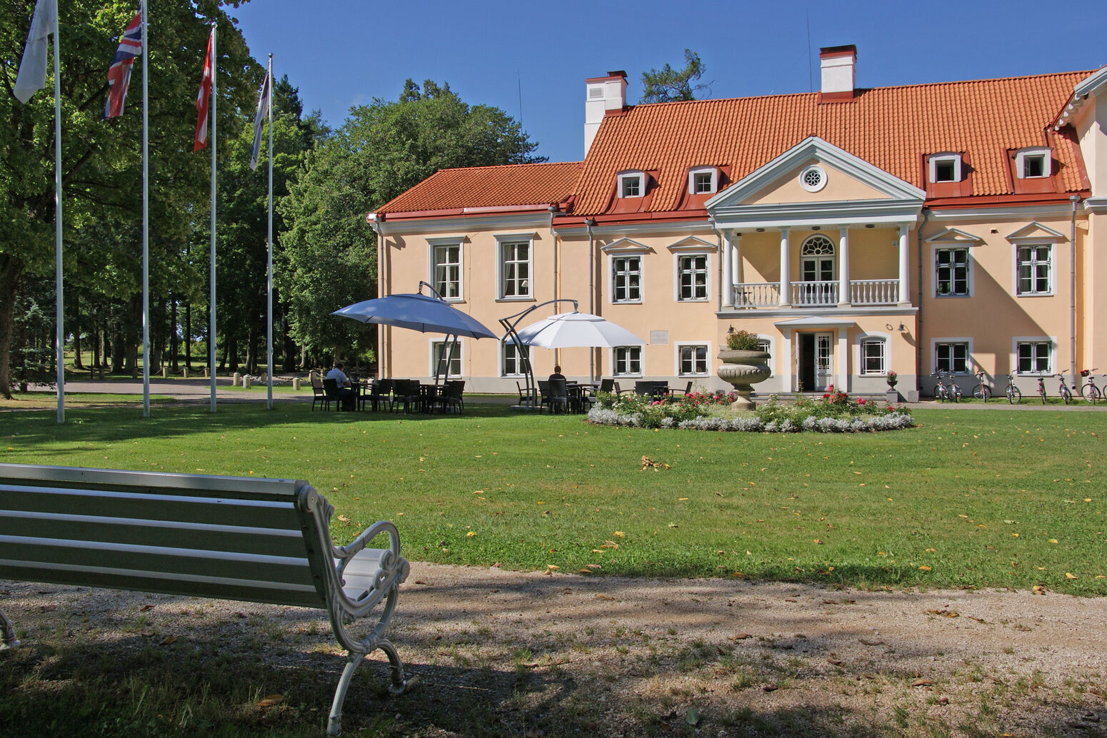 Mare Baltikum Reisen, Christine Salten, Andres Vainumäe, Individualreisen, Gruppenreisen, PKW-Rundreisen, Fahrradtouren, Naturbeobachtung, Vogelbeobachtung, Wanderreisen, Baltikum, Estland, Lettland, Litauen, Polen, Skandinavien, Schweden, Stockholm, Russland, St. Petersburg, Tallinn, Winterreisen, Finnland, Riga, Helsinki, Vilnius, Stockholm, Städtereise, Ostseekurzreisen, Norwegen, Hurtigruten, Oslo, Bergen, Ostseeurlaub, Kurische Nehrung, Memel, Klaipeda, Aktivreisen, Spezialveranstalter, Baltikum, Kaliningrader Gebiet, Königsberg, Strandurlaub, Ostseefähren, Kreuzfahrten Ostsee, Mare Baltikum, Tagesausflüge, Moorwanderung, Insel Saaremaaa, Kuressaare, Ordenburg Arensburg