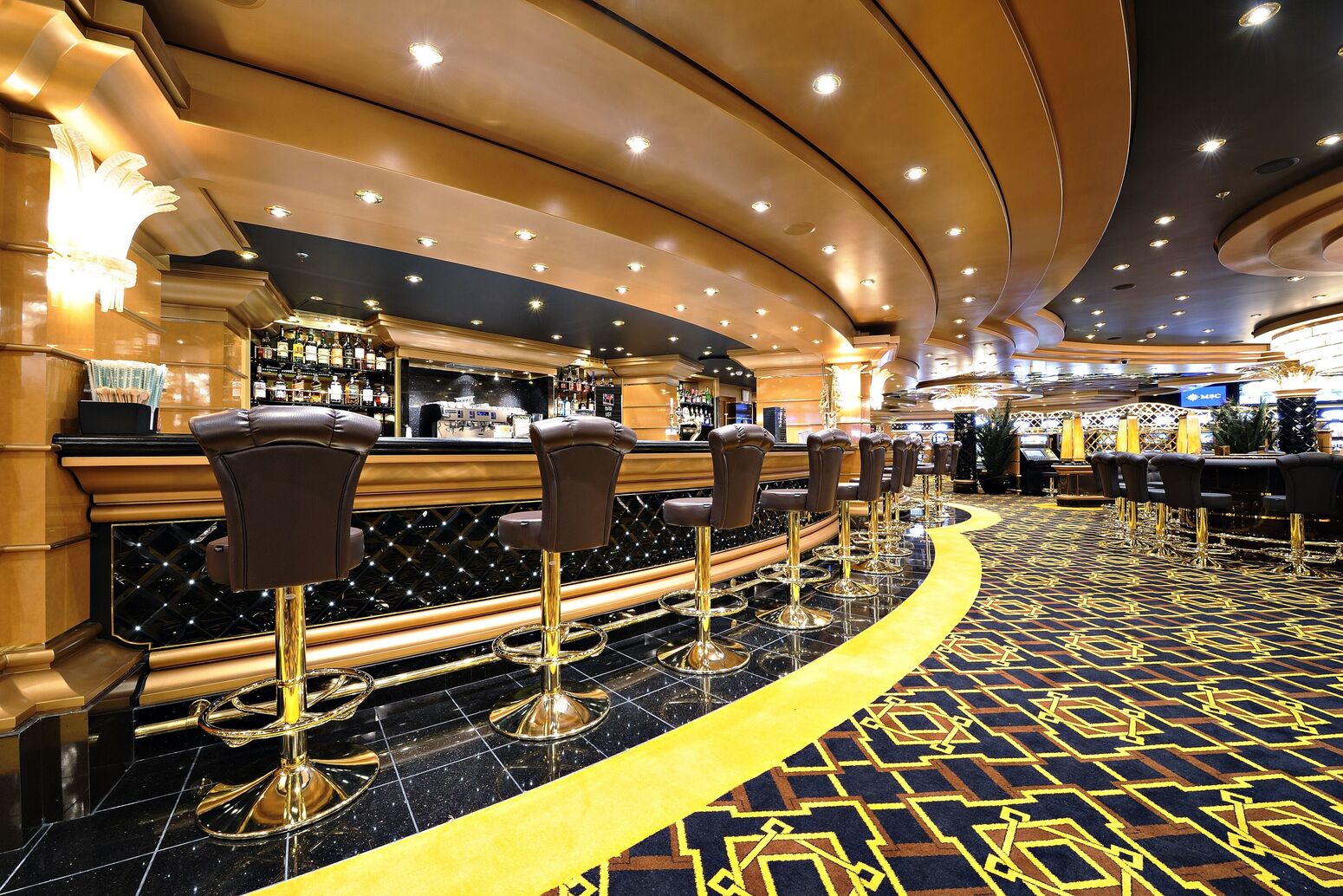 Casino, Royal Palm Casino, Ship, Entertainment, Fantasia Class, Bar counter, Footstool, MSC Splendida