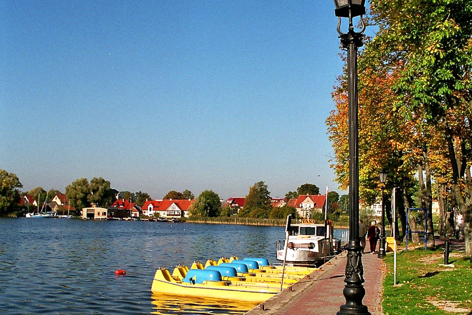 Mare Baltikum Reisen, Christine Salten, Andres Vainumäe, Individualreisen, Gruppenreisen, PKW-Rundreisen, Fahrradtouren, Naturbeobachtung, Vogelbeobachtung, Wanderreisen, Baltikum, Estland, Lettland, Litauen, Polen, Skandinavien, Schweden, Stockholm, Russland, St. Petersburg, Tallinn, Winterreisen, Finnland, Riga, Helsinki, Vilnius, Stockholm, Städtereise, Ostseekurzreisen, Norwegen, Hurtigruten, Oslo, Bergen, Ostseeurlaub, Kurische Nehrung, Memel, Klaipeda, Aktivreisen, Spezialveranstalter, Baltikum, Kaliningrader Gebiet, Königsberg, Strandurlaub, Ostseefähren, Kreuzfahrten Ostsee, Mare Baltikum, Tagesausflüge, Moorwanderung, Lappland, Skigebiet Ylläs, Flughafen Kittilä