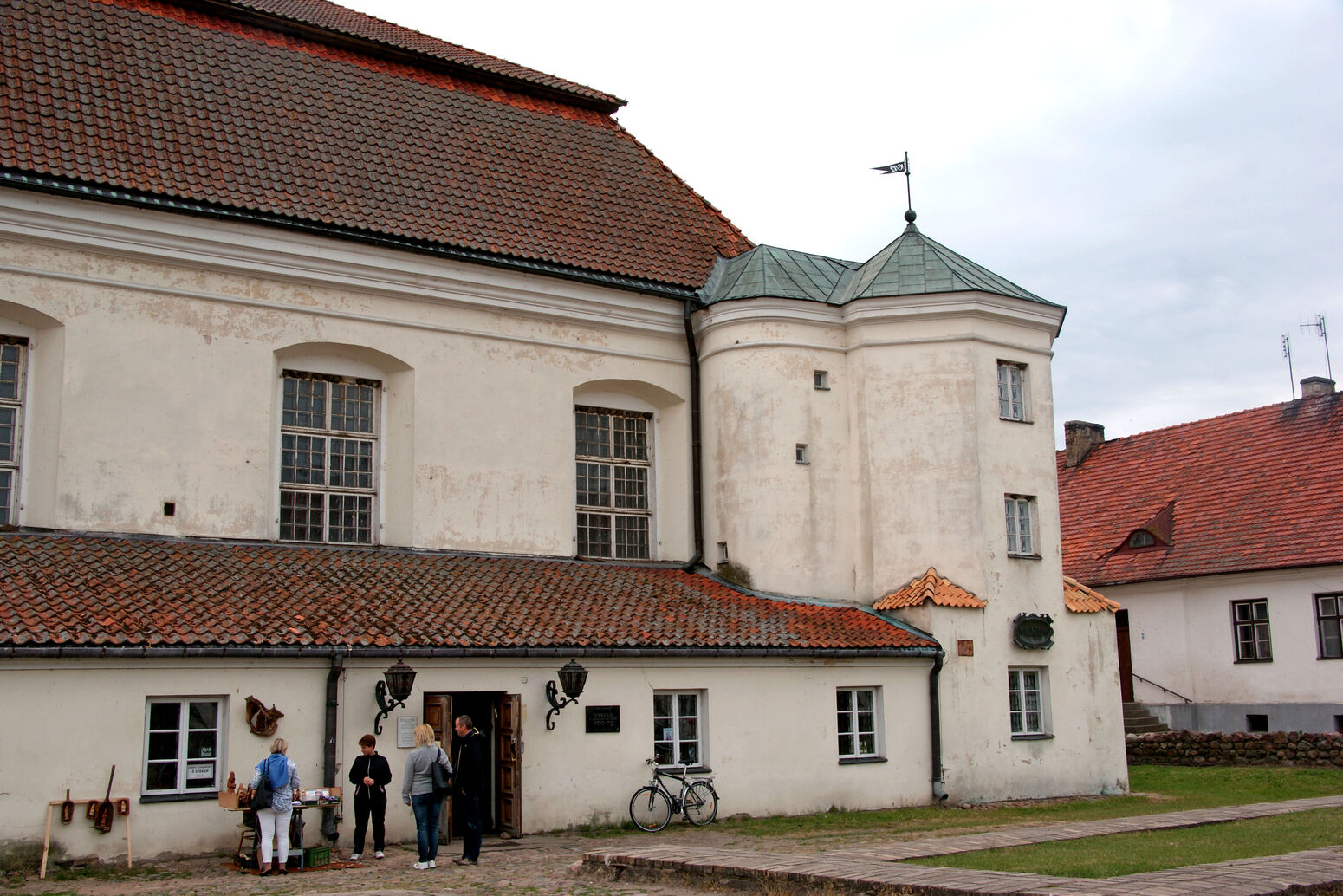 Mare Baltikum Reisen, Christine Salten, Andres Vainumäe, Individualreisen, Gruppenreisen, PKW-Rundreisen, Fahrradtouren, Naturbeobachtung, Vogelbeobachtung, Wanderreisen, Baltikum, Estland, Lettland, Litauen, Polen, Skandinavien, Schweden, Stockholm, Russland, St. Petersburg, Tallinn, Winterreisen, Finnland, Riga, Helsinki, Vilnius, Stockholm, Städtereise, Ostseekurzreisen, Norwegen, Hurtigruten, Oslo, Bergen, Ostseeurlaub, Kurische Nehrung, Memel, Klaipeda, Aktivreisen, Spezialveranstalter, Baltikum, Kaliningrader Gebiet, Königsberg, Strandurlaub, Ostseefähren, Kreuzfahrten Ostsee, Mare Baltikum, Tagesausflüge, Moorwanderung, Lappland, Skigebiet Ylläs, Flughafen Kittilä