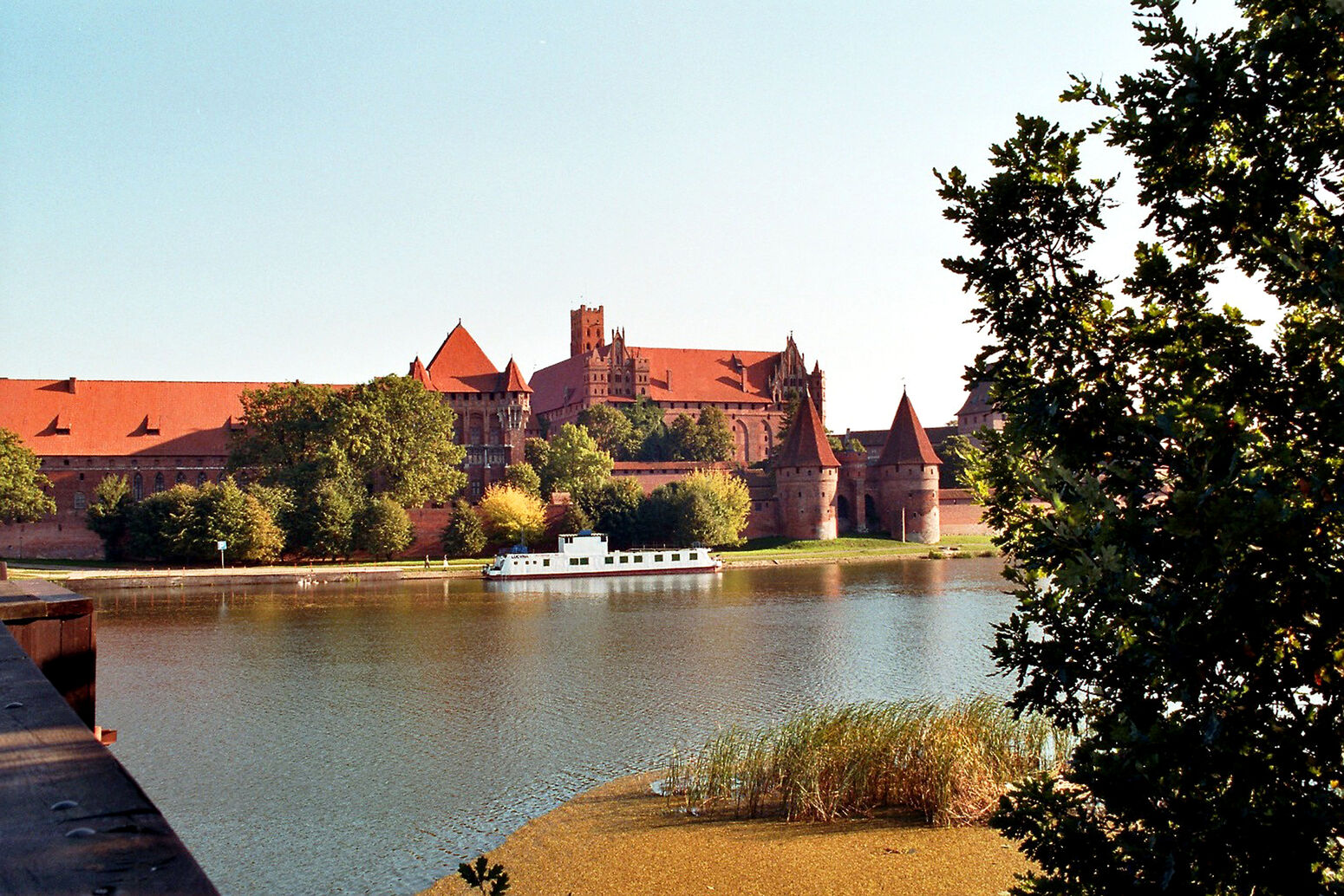Mare Baltikum Reisen, Christine Salten, Andres Vainumäe, Individualreisen, Gruppenreisen, PKW-Rundreisen, Fahrradtouren, Naturbeobachtung, Vogelbeobachtung, Wanderreisen, Baltikum, Estland, Lettland, Litauen, Polen, Skandinavien, Schweden, Stockholm, Russland, St. Petersburg, Tallinn, Winterreisen, Finnland, Riga, Helsinki, Vilnius, Stockholm, Städtereise, Ostseekurzreisen, Norwegen, Hurtigruten, Oslo, Bergen, Ostseeurlaub, Kurische Nehrung, Memel, Klaipeda, Aktivreisen, Spezialveranstalter, Baltikum, Kaliningrader Gebiet, Königsberg, Strandurlaub, Ostseefähren, Kreuzfahrten Ostsee, Mare Baltikum, Tagesausflüge, Moorwanderung, Lappland, Skigebiet Ylläs, Flughafen Kittilä