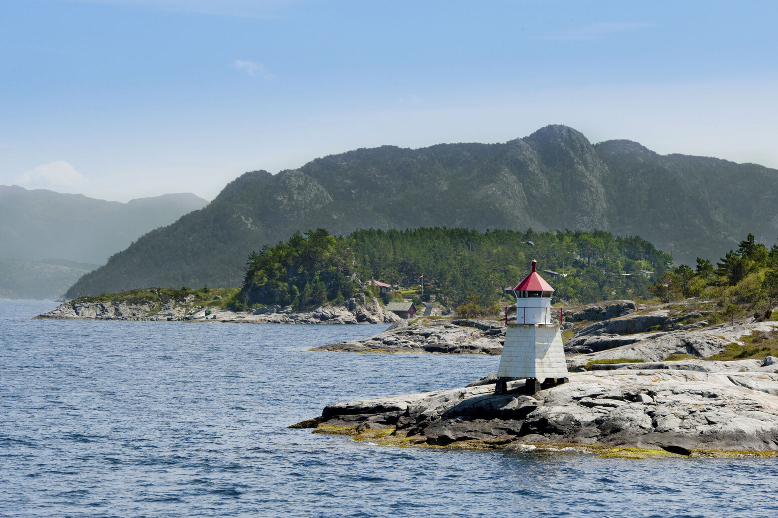 Destination, excursion, Northern Europe, fjord, Norway, costline, lighthouse, Stavanger, STA02