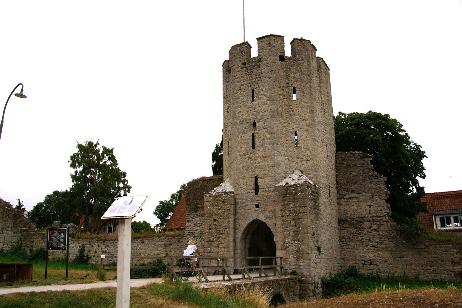 Mare Baltikum Reisen, Christine Salten, Andres Vainumäe, Individualreisen, Gruppenreisen, PKW-Rundreisen, Fahrradtouren, Naturbeobachtung, Vogelbeobachtung, Wanderreisen, Baltikum, Estland, Lettland, Litauen, Polen, Skandinavien, Schweden, Stockholm, Russland, St. Petersburg, Tallinn, Winterreisen, Finnland, Riga, Helsinki, Vilnius, Stockholm, Städtereise, Ostseekurzreisen, Norwegen, Hurtigruten, Oslo, Bergen, Ostseeurlaub, Kurische Nehrung, Memel, Klaipeda, Aktivreisen, Spezialveranstalter, Baltikum, Kaliningrader Gebiet, Königsberg, Strandurlaub, Ostseefähren, Kreuzfahrten Ostsee, Mare Baltikum, Tagesausflüge, Moorwanderung, Lappland, Skigebiet Ylläs, Flughafen Kittilä