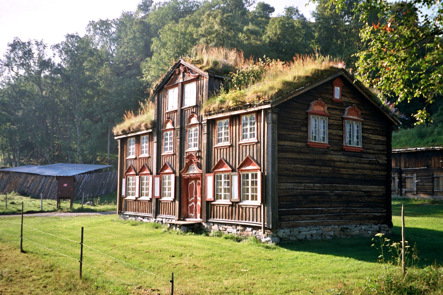 Mare Baltikum Reisen, Christine Salten, Andres Vainumäe, Individualreisen, Gruppenreisen, PKW-Rundreisen, Fahrradtouren, Naturbeobachtung, Vogelbeobachtung, Wanderreisen, Baltikum, Estland, Lettland, Litauen, Polen, Skandinavien, Schweden, Stockholm, Russland, St. Petersburg, Tallinn, Winterreisen, Finnland, Riga, Helsinki, Vilnius, Stockholm, Städtereise, Ostseekurzreisen, Norwegen, Hurtigruten, Oslo, Bergen, Ostseeurlaub, Kurische Nehrung, Memel, Klaipeda, Aktivreisen, Spezialveranstalter, Baltikum, Kaliningrader Gebiet, Königsberg, Strandurlaub, Ostseefähren, Kreuzfahrten Ostsee, Mare Baltikum, Tagesausflüge, Moorwanderung, Lappland, Skigebiet Ylläs, Flughafen Kittilä